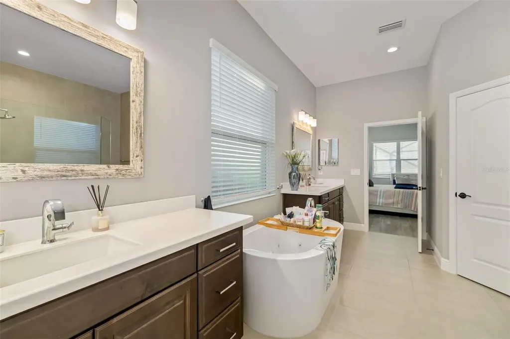 2525 Paradise Plum Drive Sarasota FL 34240