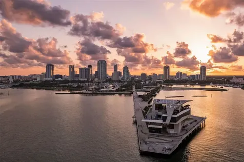 650 E Harbor Drive S St Petersburg FL 33705
