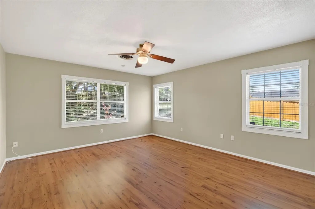 1945 Normandy Drive Mount Dora FL 32757
