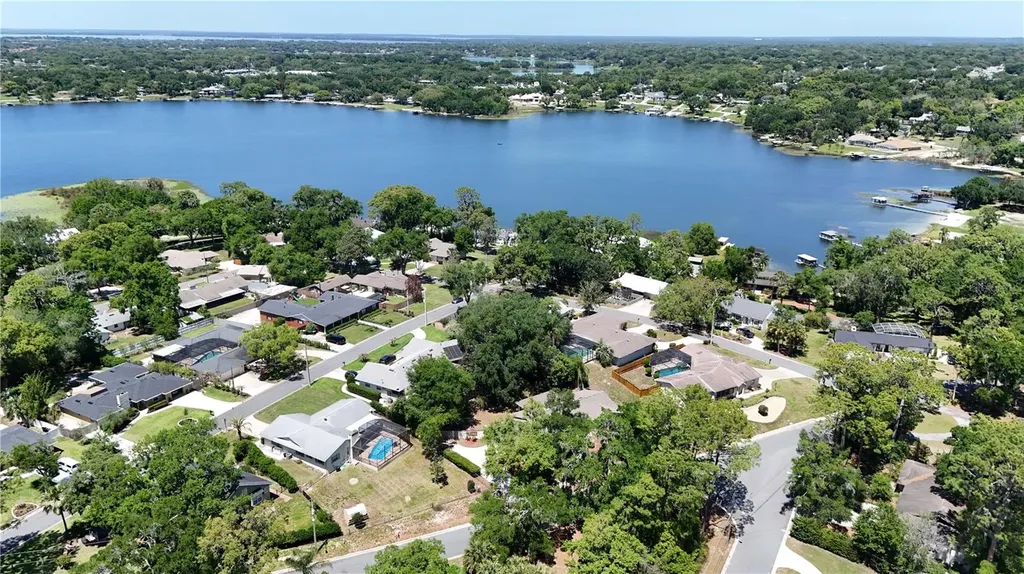 1945 Normandy Drive Mount Dora FL 32757