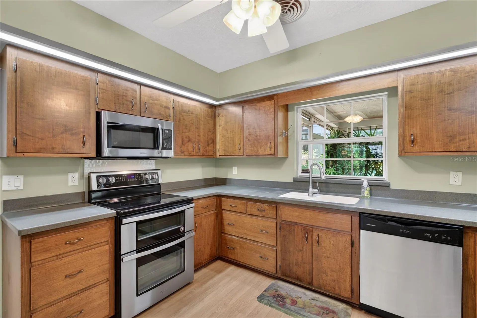 1945 Normandy Drive Mount Dora FL 32757