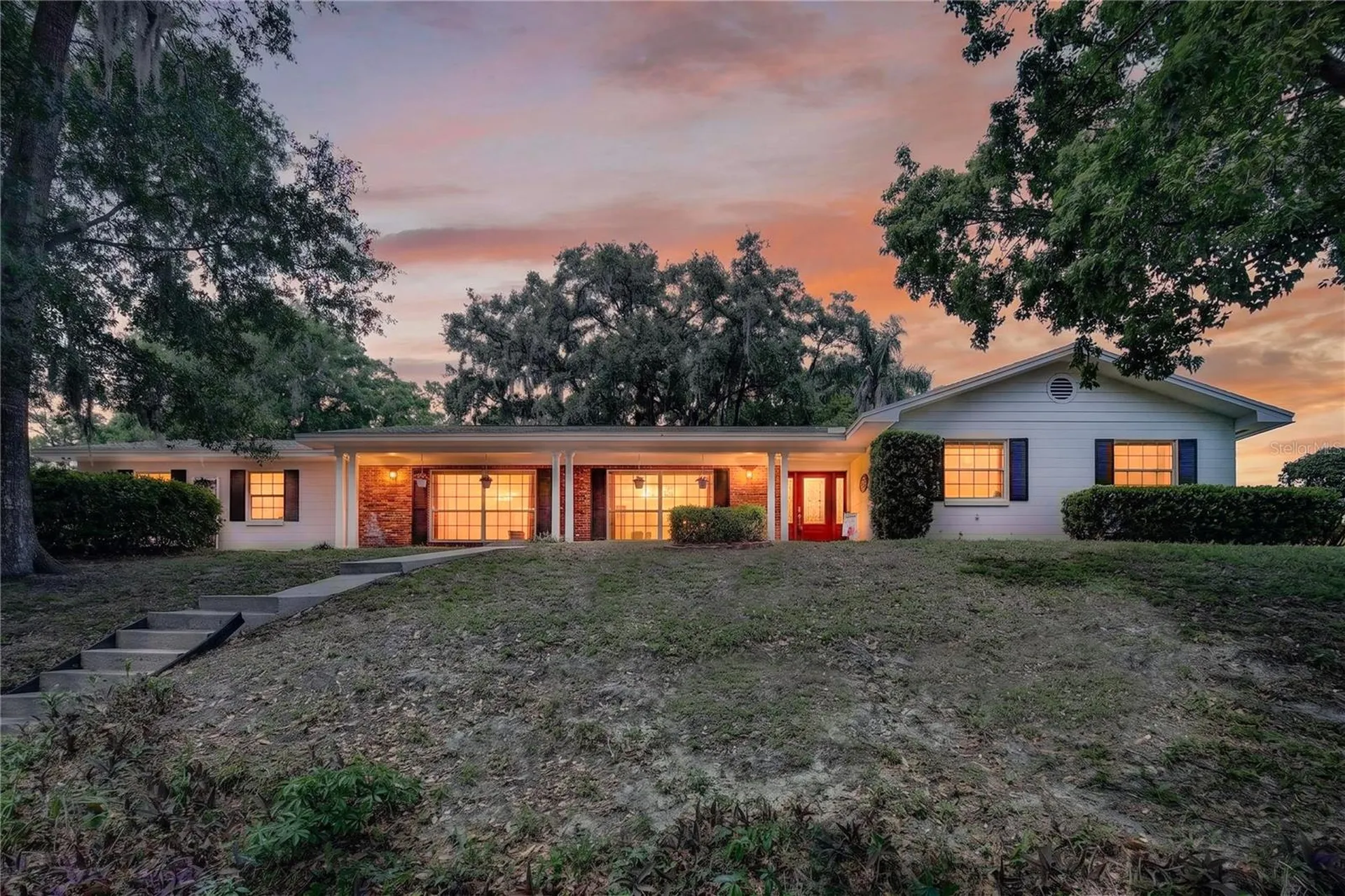 1945 Normandy Drive Mount Dora FL 32757