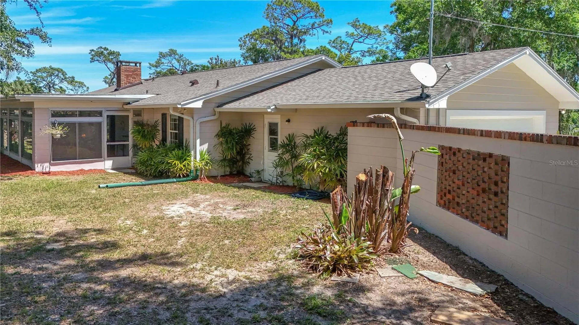 1945 Normandy Drive Mount Dora FL 32757
