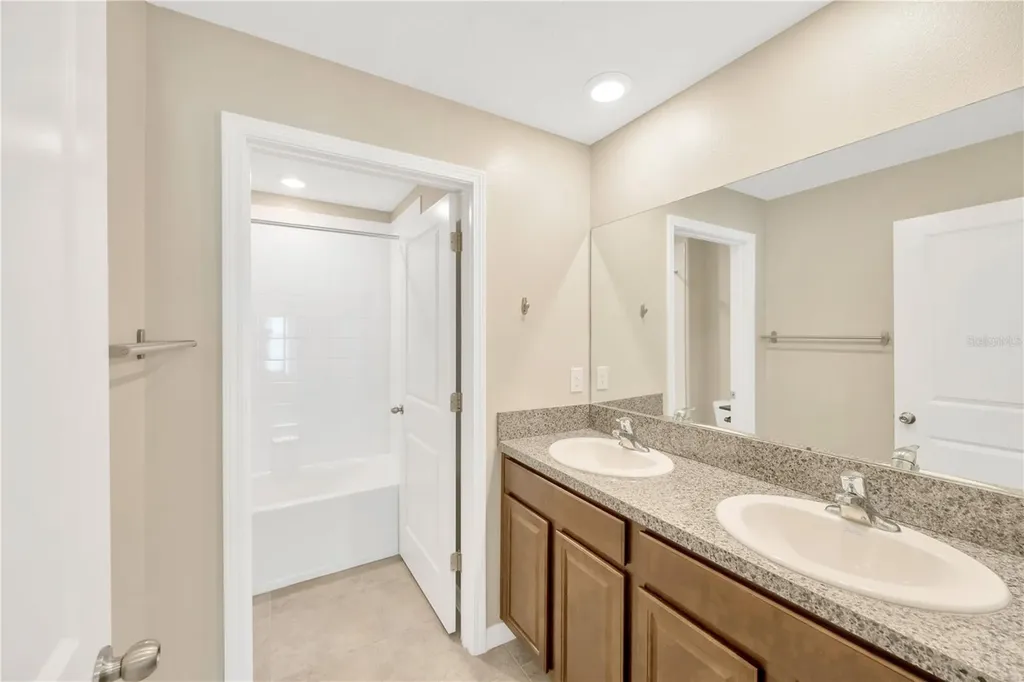 10207 Cakebread Lane Riverview FL 33578