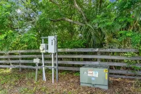 42415 Big Oak Road Altoona FL 32702