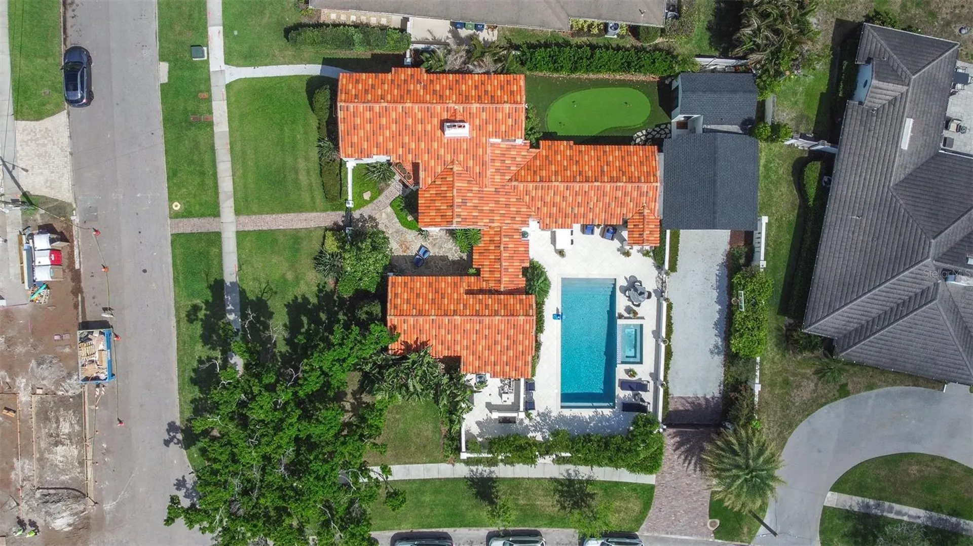 61 Ladoga Avenue Tampa FL 33606