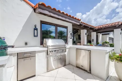 61 Ladoga Avenue Tampa FL 33606