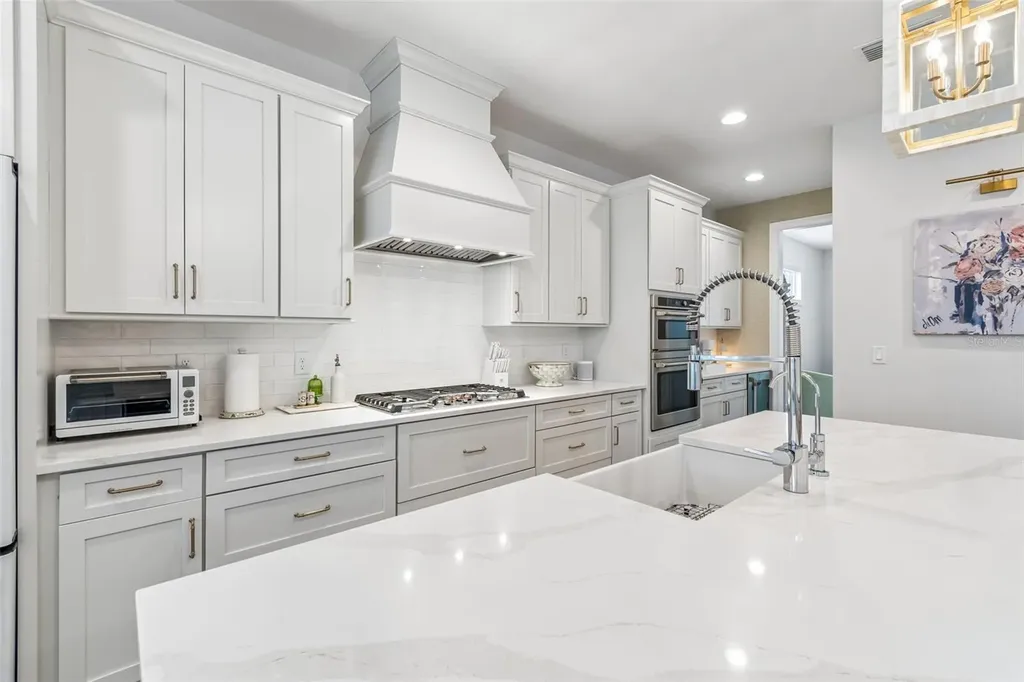 3007 W Bay Court Avenue Tampa FL 33611