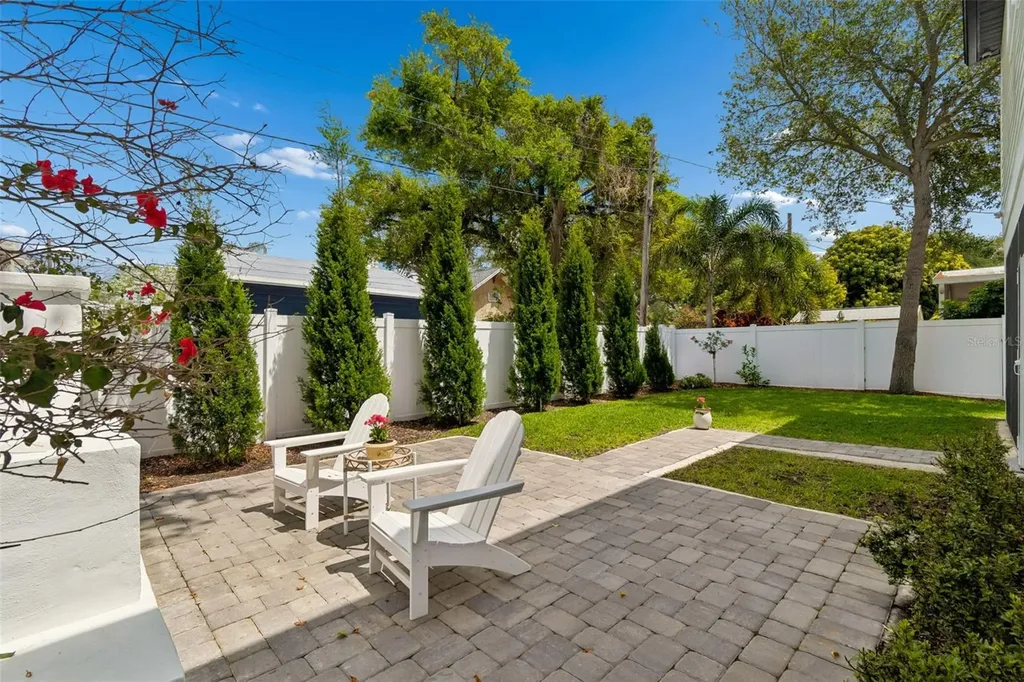 3007 W Bay Court Avenue Tampa FL 33611
