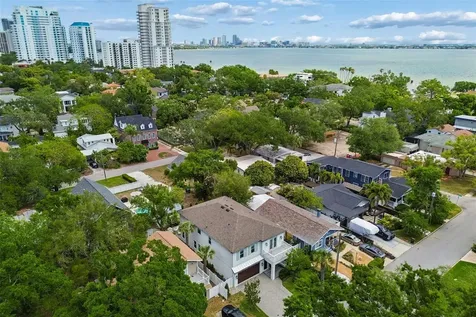 3007 W Bay Court Avenue Tampa FL 33611