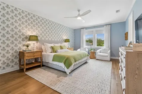 3007 W Bay Court Avenue Tampa FL 33611