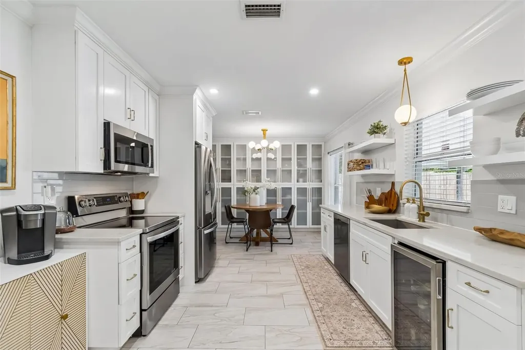 5103 W Cleveland Street Tampa FL 33609