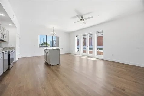 100 N Dewey Street Eustis FL 32726