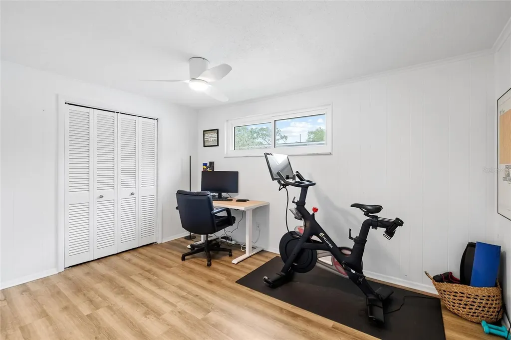 1201 87th Avenue N St Petersburg FL 33702