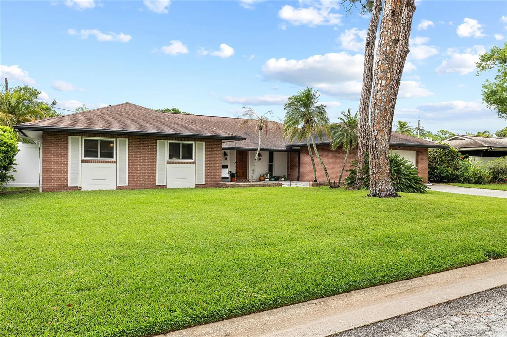 1201 87th Avenue N St Petersburg FL 33702