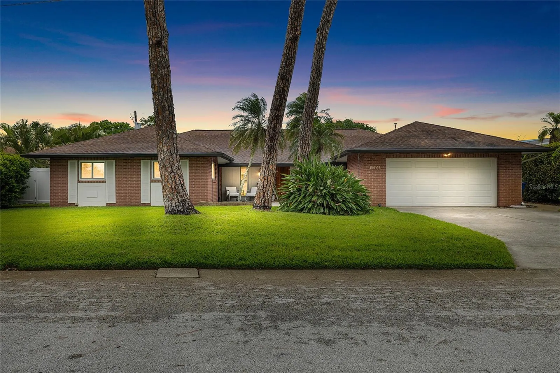 1201 87th Avenue N St Petersburg FL 33702