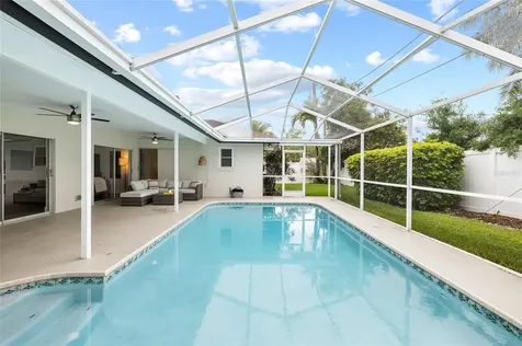 1201 87th Avenue N St Petersburg FL 33702