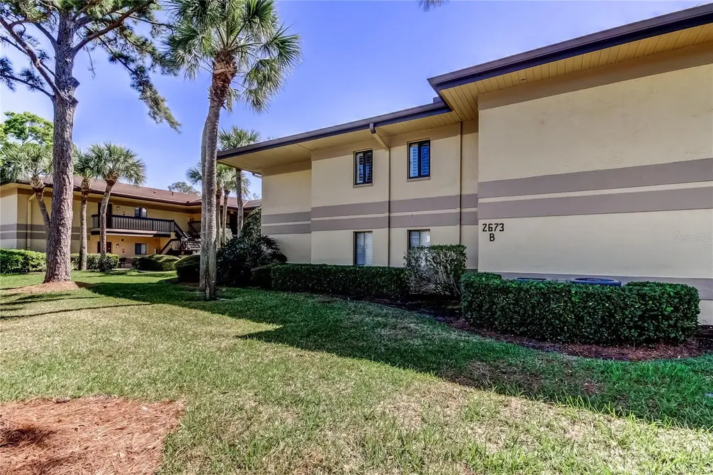 2673 Sabal Springs Circle Clearwater FL 33761