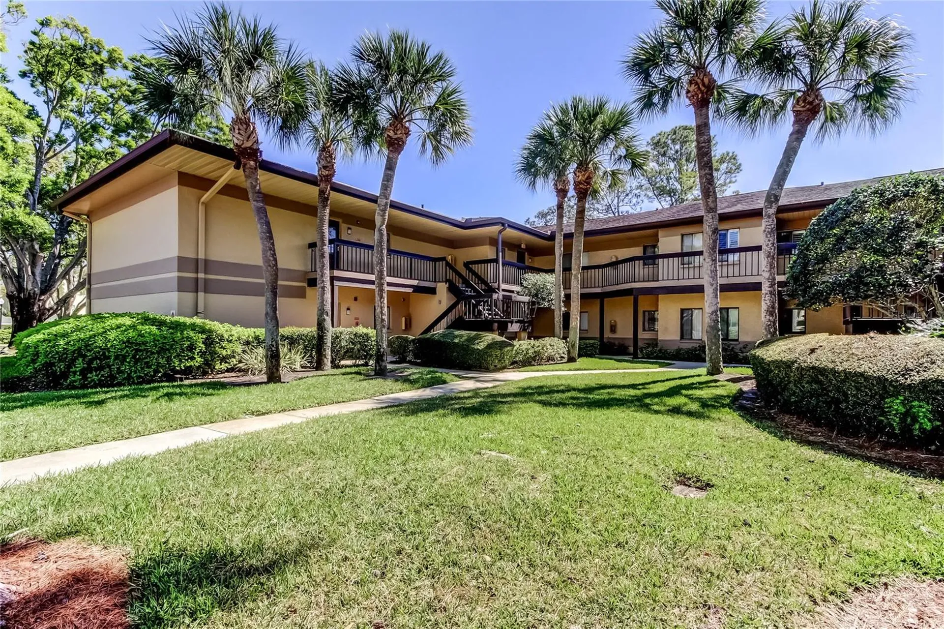 2673 Sabal Springs Circle Clearwater FL 33761