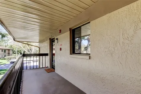2673 Sabal Springs Circle Clearwater FL 33761
