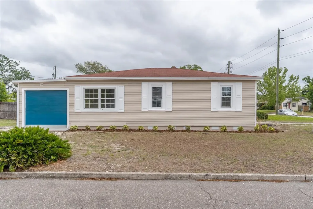 4763 21st Avenue N St Petersburg FL 33713
