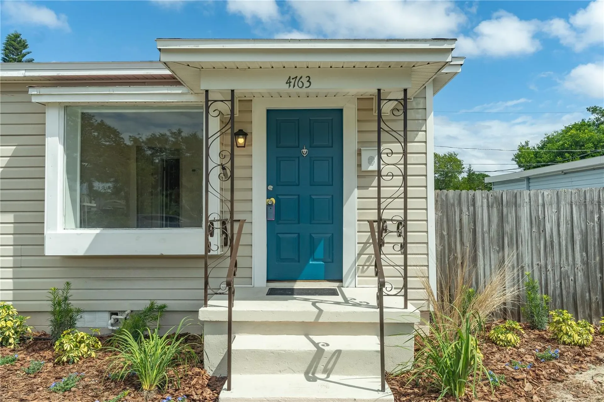 4763 21st Avenue N St Petersburg FL 33713
