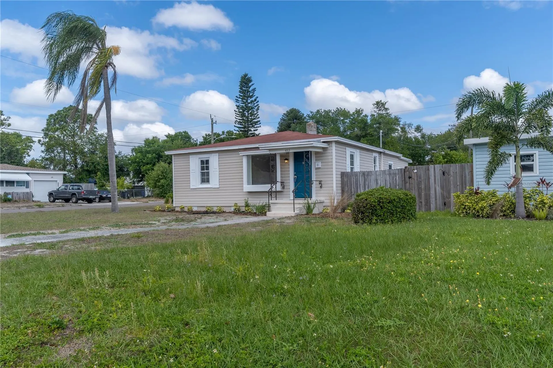4763 21st Avenue N St Petersburg FL 33713