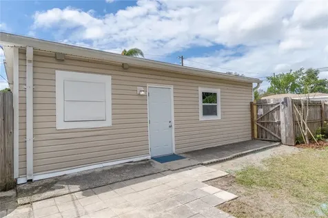 4763 21st Avenue N St Petersburg FL 33713