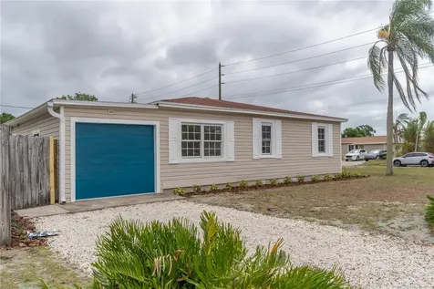 4763 21st Avenue N St Petersburg FL 33713
