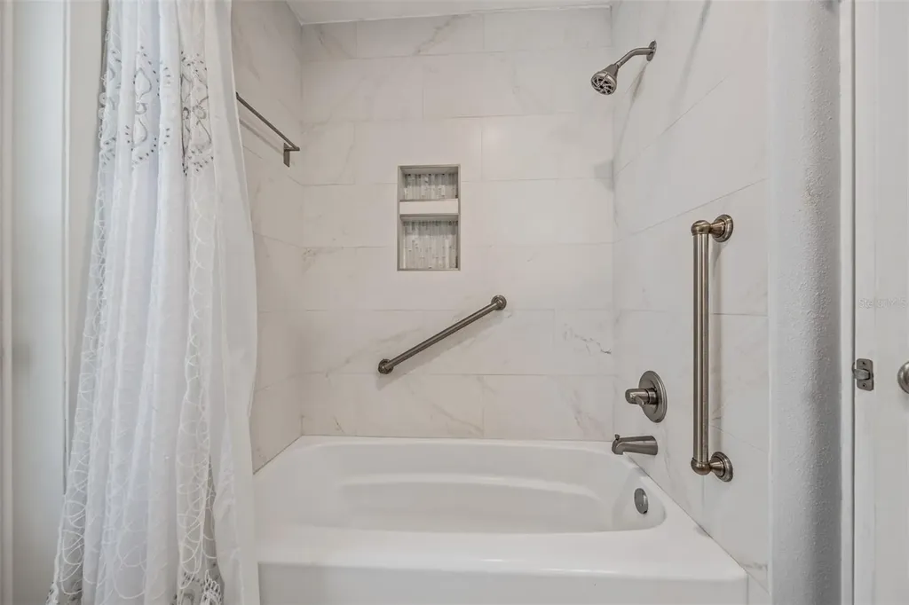 3267 Springwood Drive Clearwater FL 33761