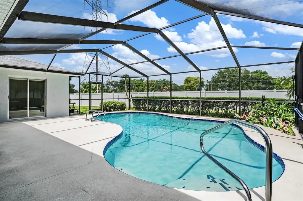 3267 Springwood Drive Clearwater FL 33761