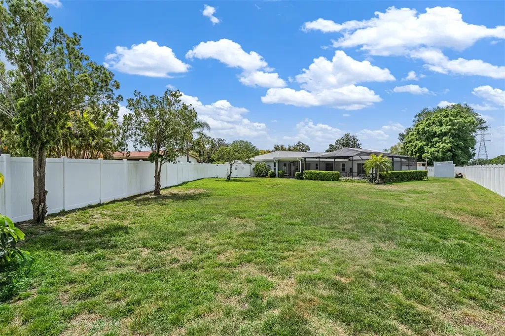 3267 Springwood Drive Clearwater FL 33761