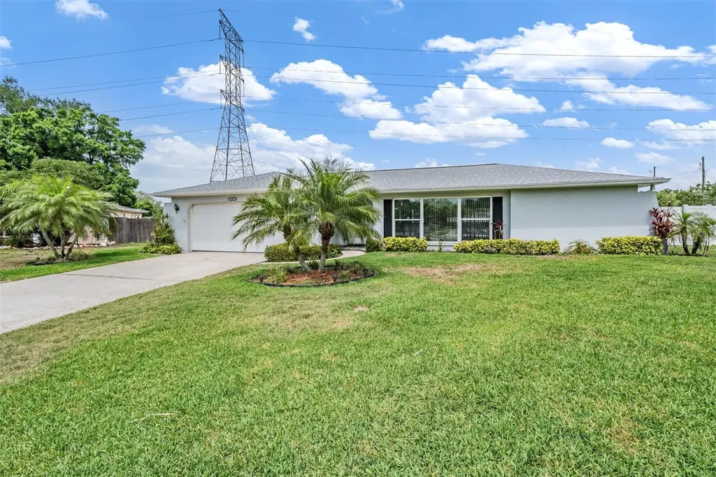 3267 Springwood Drive Clearwater FL 33761