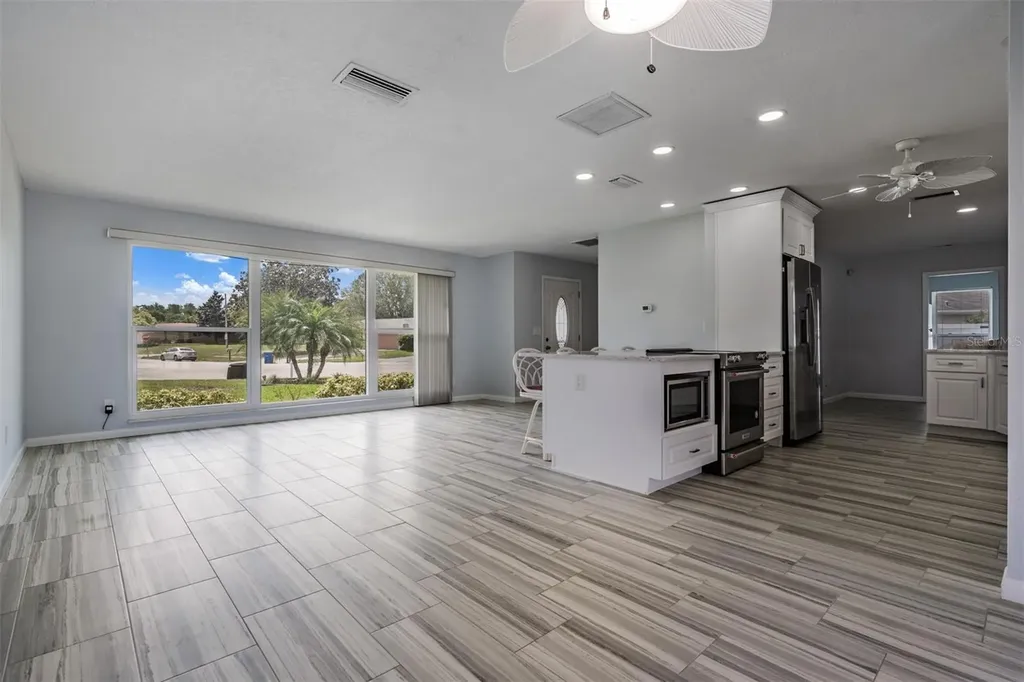 3267 Springwood Drive Clearwater FL 33761