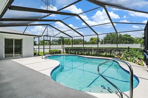 3267 Springwood Drive Clearwater FL 33761
