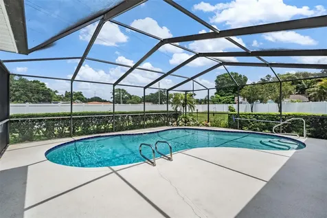 3267 Springwood Drive Clearwater FL 33761