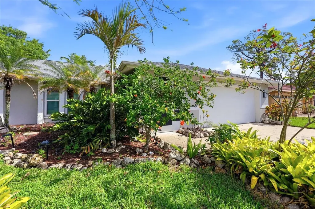 5599 Wilde Oak Way Sarasota FL 34232