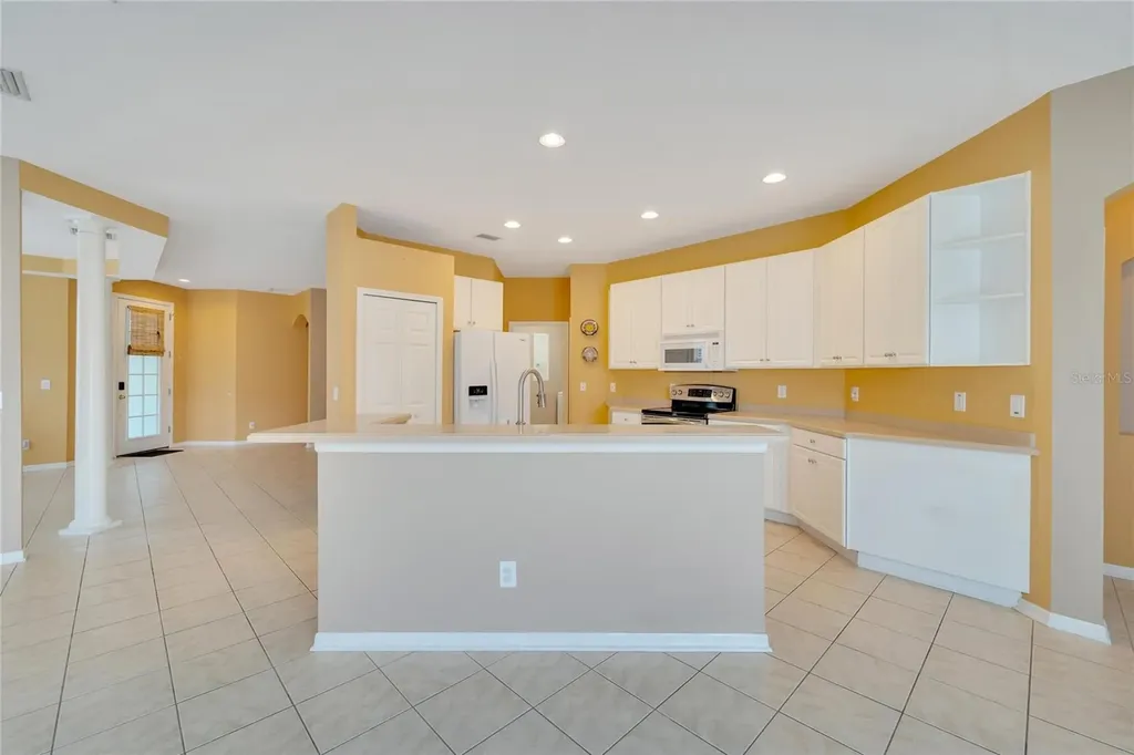 5508 Golden Isles Drive Apollo Beach FL 33572