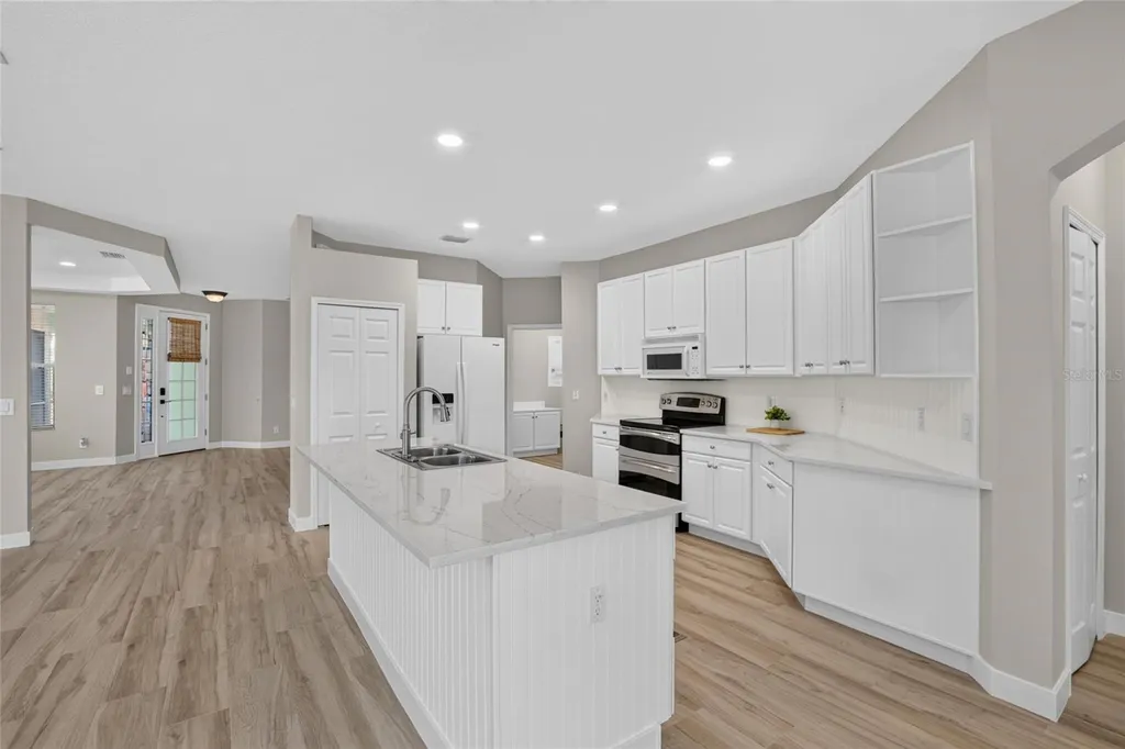 5508 Golden Isles Drive Apollo Beach FL 33572