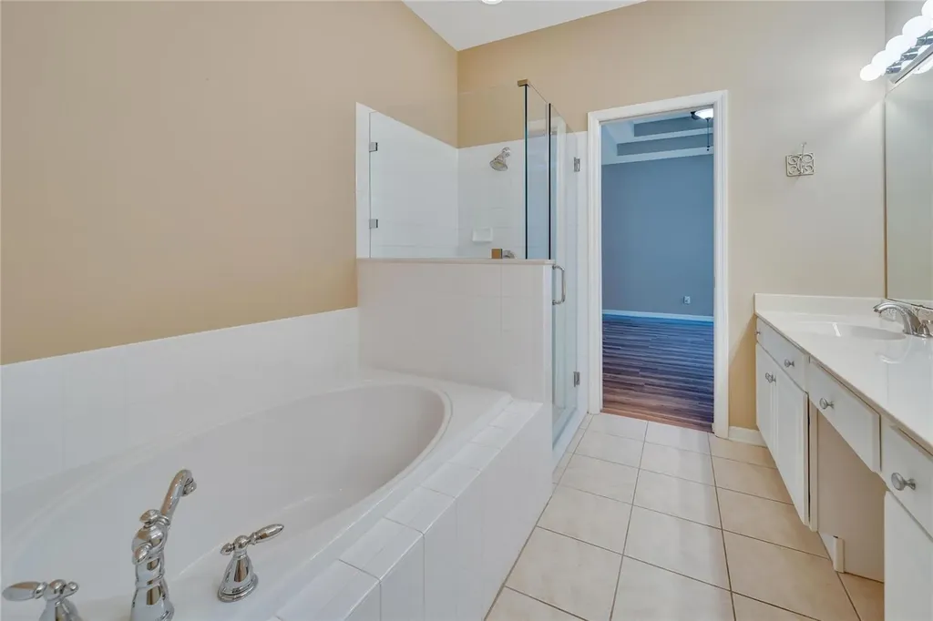 5508 Golden Isles Drive Apollo Beach FL 33572