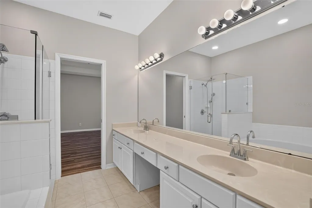 5508 Golden Isles Drive Apollo Beach FL 33572