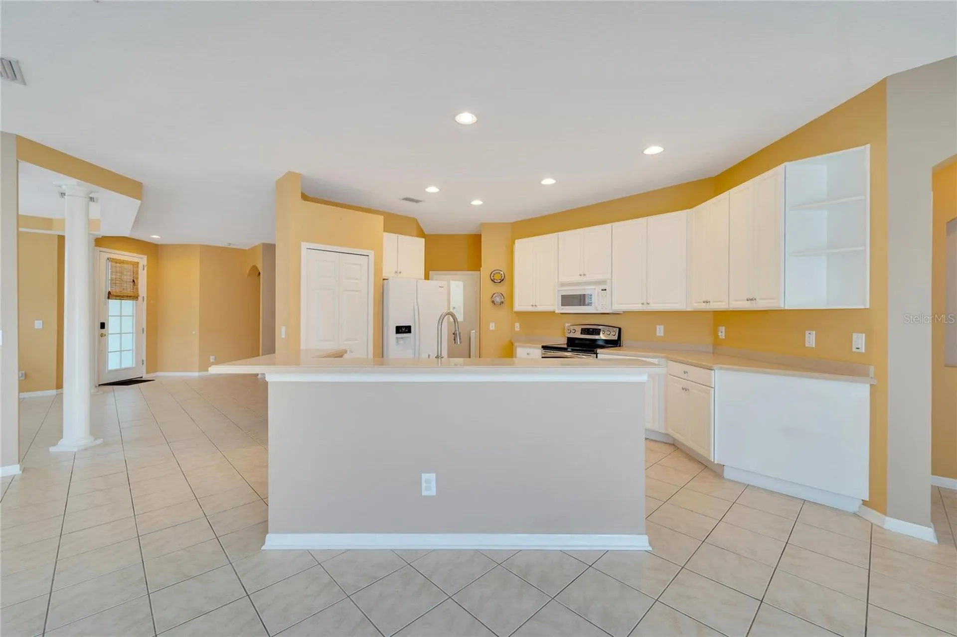 5508 Golden Isles Drive Apollo Beach FL 33572