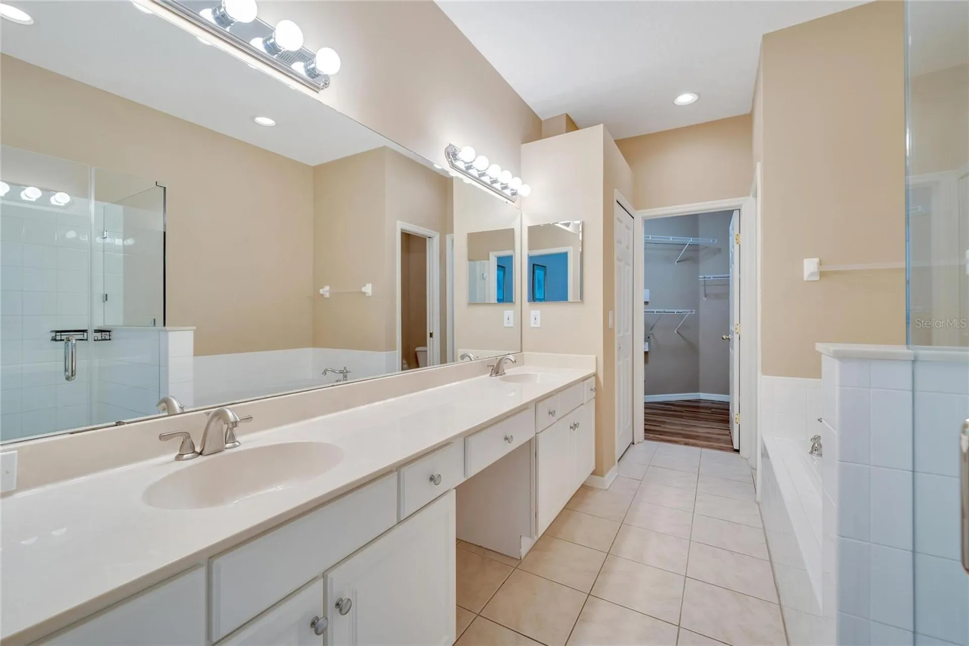 5508 Golden Isles Drive Apollo Beach FL 33572