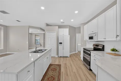 5508 Golden Isles Drive Apollo Beach FL 33572