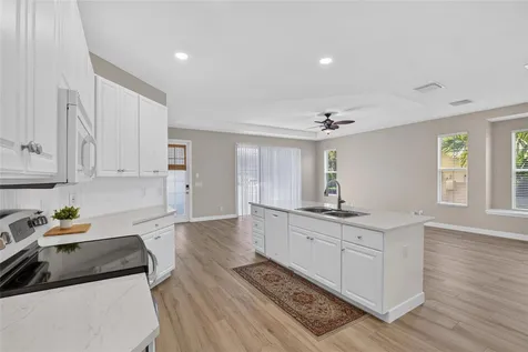 5508 Golden Isles Drive Apollo Beach FL 33572