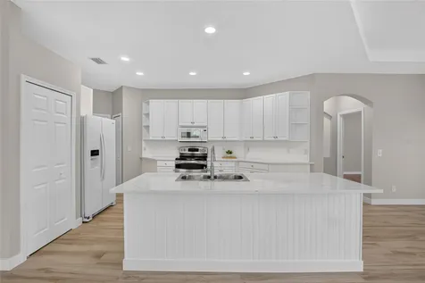 5508 Golden Isles Drive Apollo Beach FL 33572