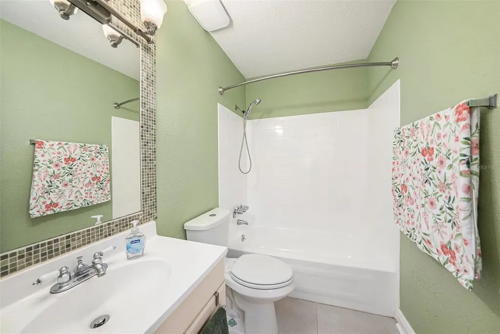 13725 Juniper Blossom Drive Tampa FL 33618