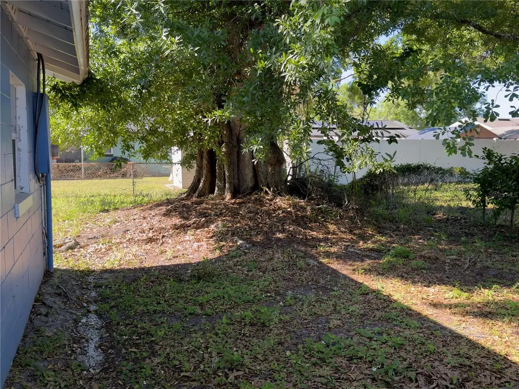 4900 Elese Street Orlando FL 32811