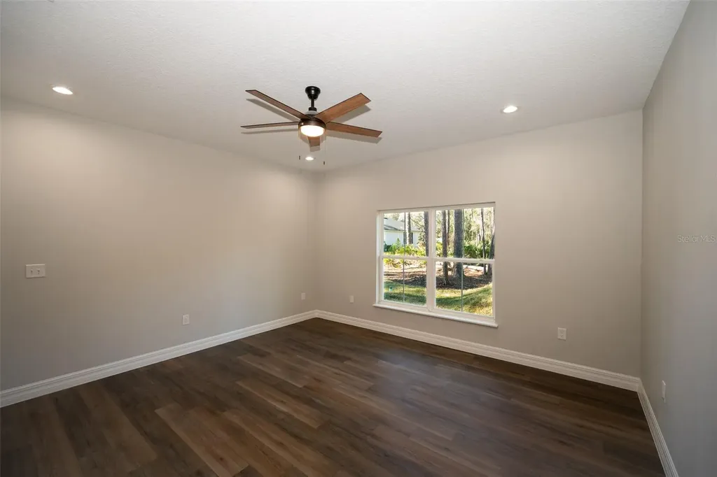 2390 9th Avenue Deland FL 32724