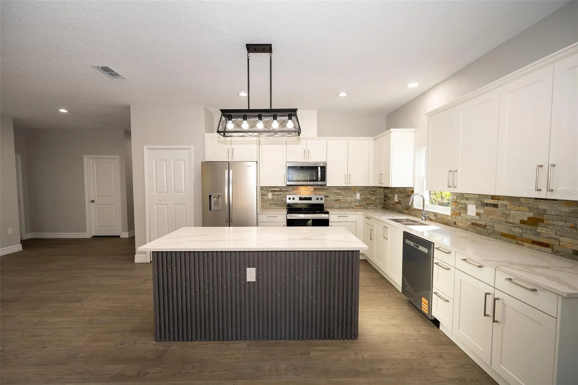 2390 9th Avenue Deland FL 32724